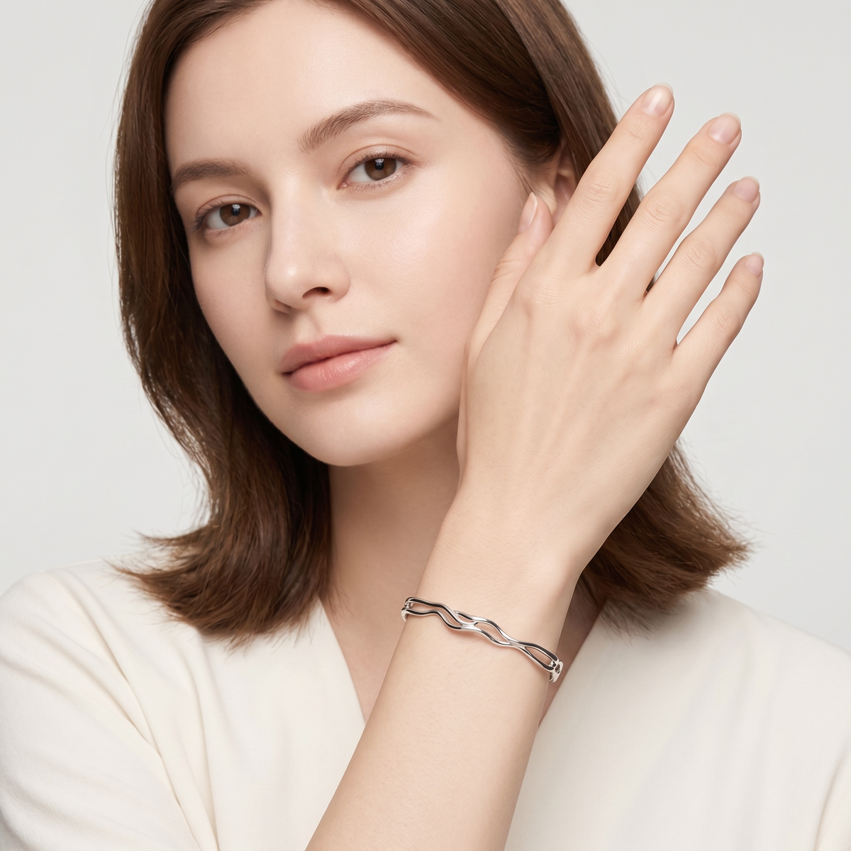 Bracciale donna oro bianco semirigido UNOAERRE|bonini-gioielli
