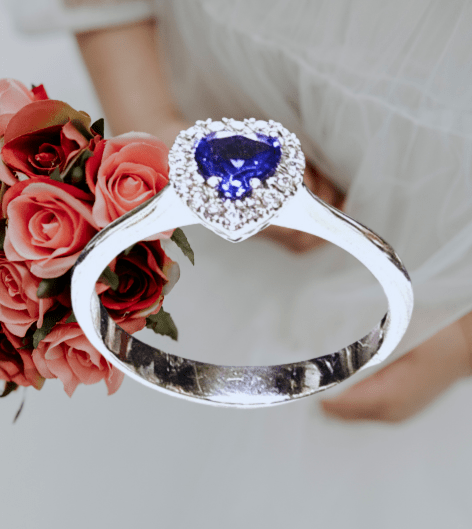 anello oro bianco con cuore tanzanite e diamanti|bonini-gioielli