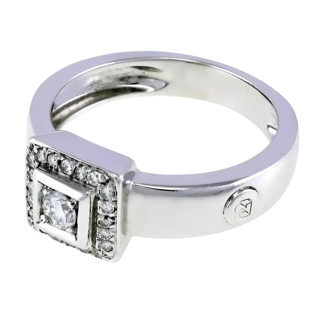 Anello di Fidanzamento CENTOVENTUNO Oro Bianco e Diamanti con diamante quadrato e pavé