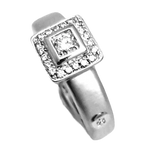 Anello di Fidanzamento CENTOVENTUNO in Oro Bianco con diamante centrale e halo di diamanti