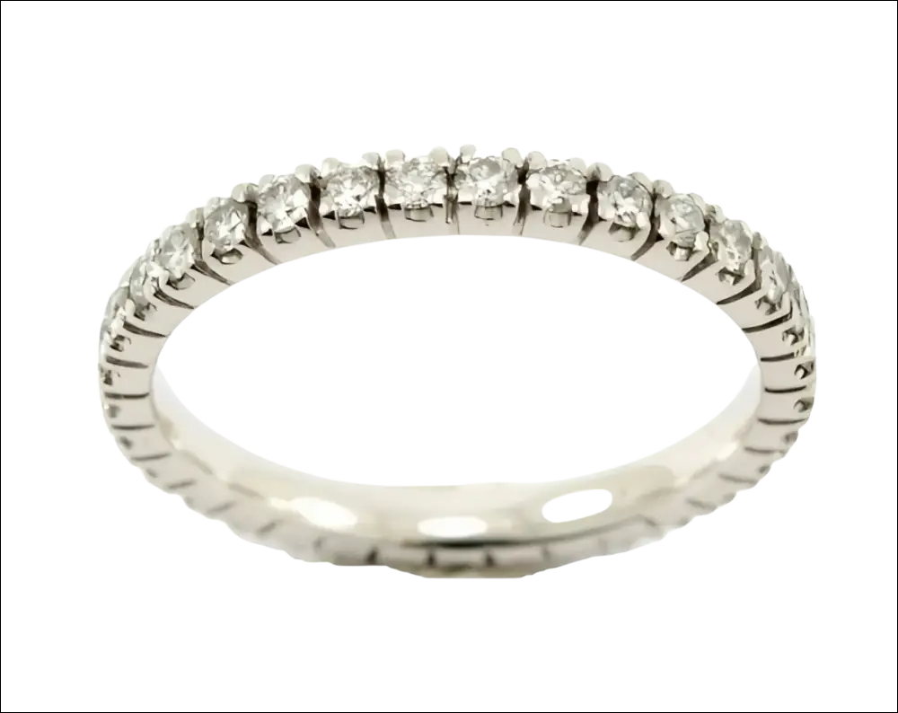 Anello Girodito in oro bianco con giro di diamanti scintillanti