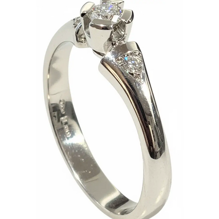 Anello oro bianco Diamante centrale due a lato Salvini|bonini-gioielli
