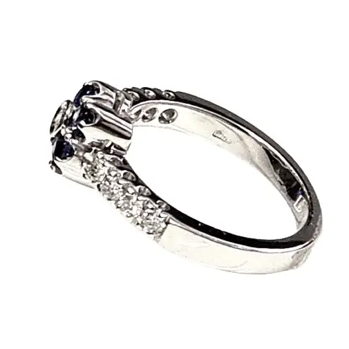 Anello oro bianco diamanti e zaffiri blu CEVA GIOIELLI - Gioielleria Bonini