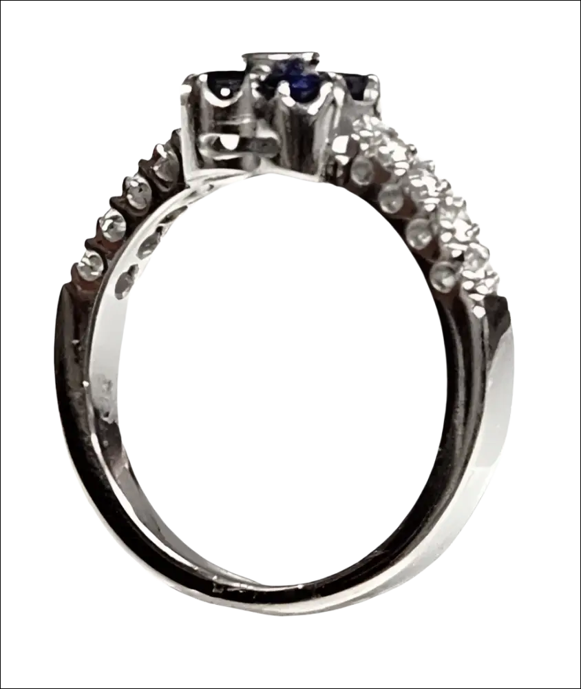 Anello oro bianco con zaffiro viola, diamanti e CEVA GIOIELLI