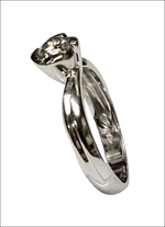 Anello oro bianco e diamante solitario ct 0,55 argento elegante