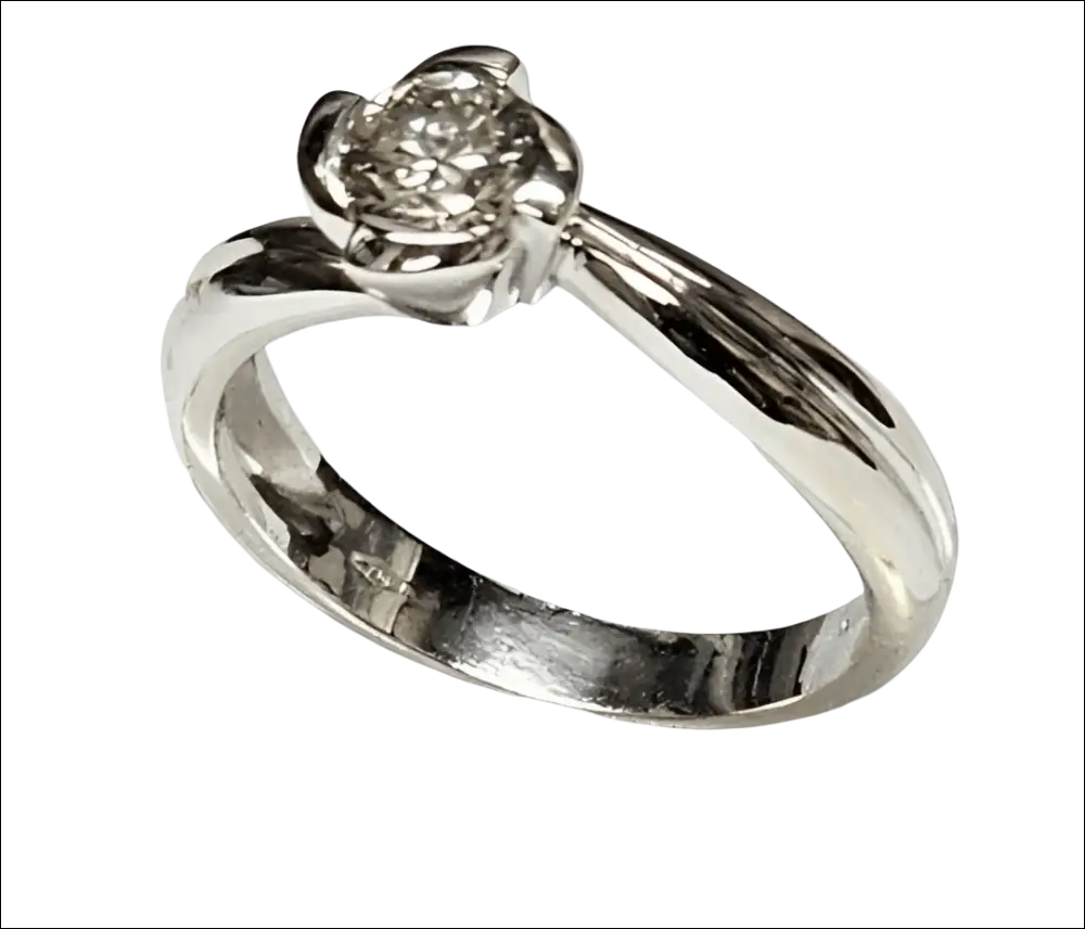 Anello oro bianco e diamante solitario ct 0,55 elegante in argento