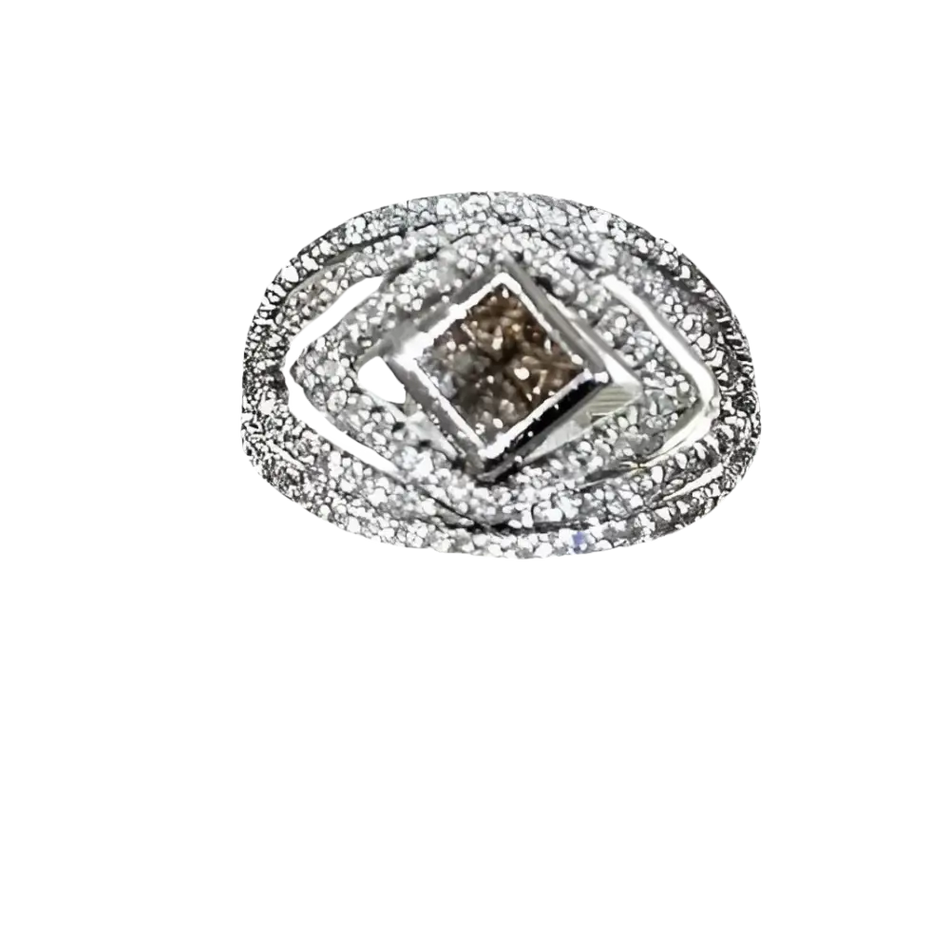 Anello Oro CENTOVENTUNO con diamante marrone quadrato e pavé di diamanti bianchi