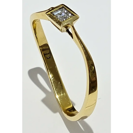 Anello Oro Giallo 750/1000 e Diamante Carré 0,16 ct|bonini-gioielli