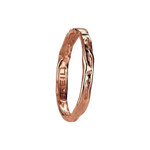 Anello in oro rosa con finitura martellata della collezione Breil Milano Desideri