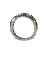Anello Platino con Diamante Solitario, finitura cromo lucida e bordi arrotondati