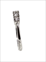 Anello Salvini oro bianco e diamanti, elegante design con tre brillanti