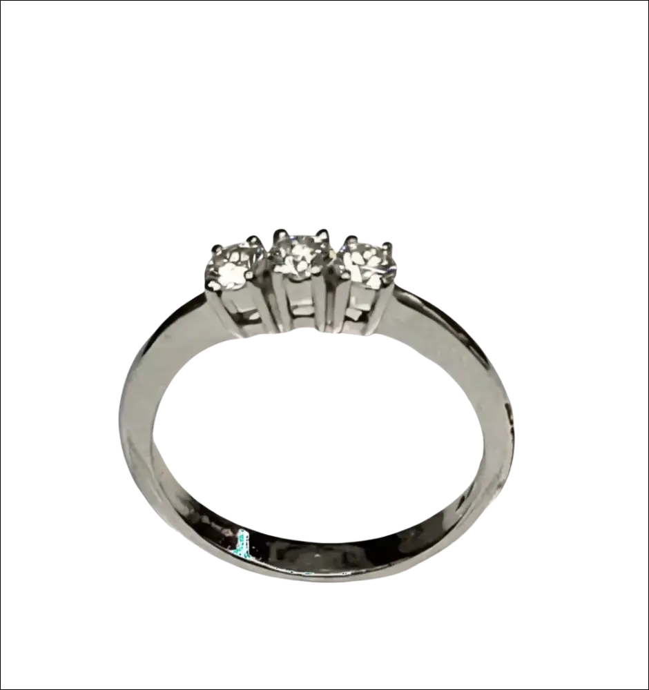 Anello Salvini tre diamanti oro bianco ct 0.45 argento lucido