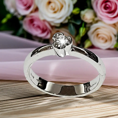 Anello Solitario oro bianco Diamante ct 0,10 Salvini|bonini-gioielli