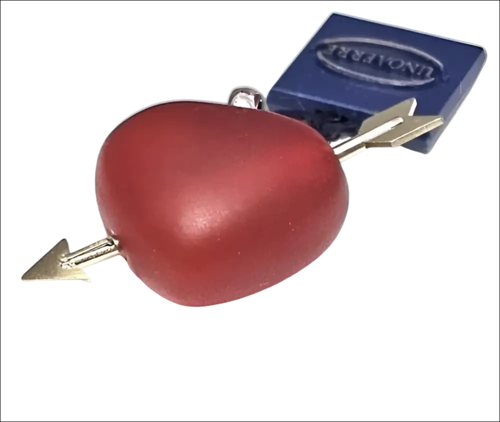 Ciondolo Cuore Corniola e Freccia Oro Bianco UNOAERRE con cuore rosso e tag bonvivent