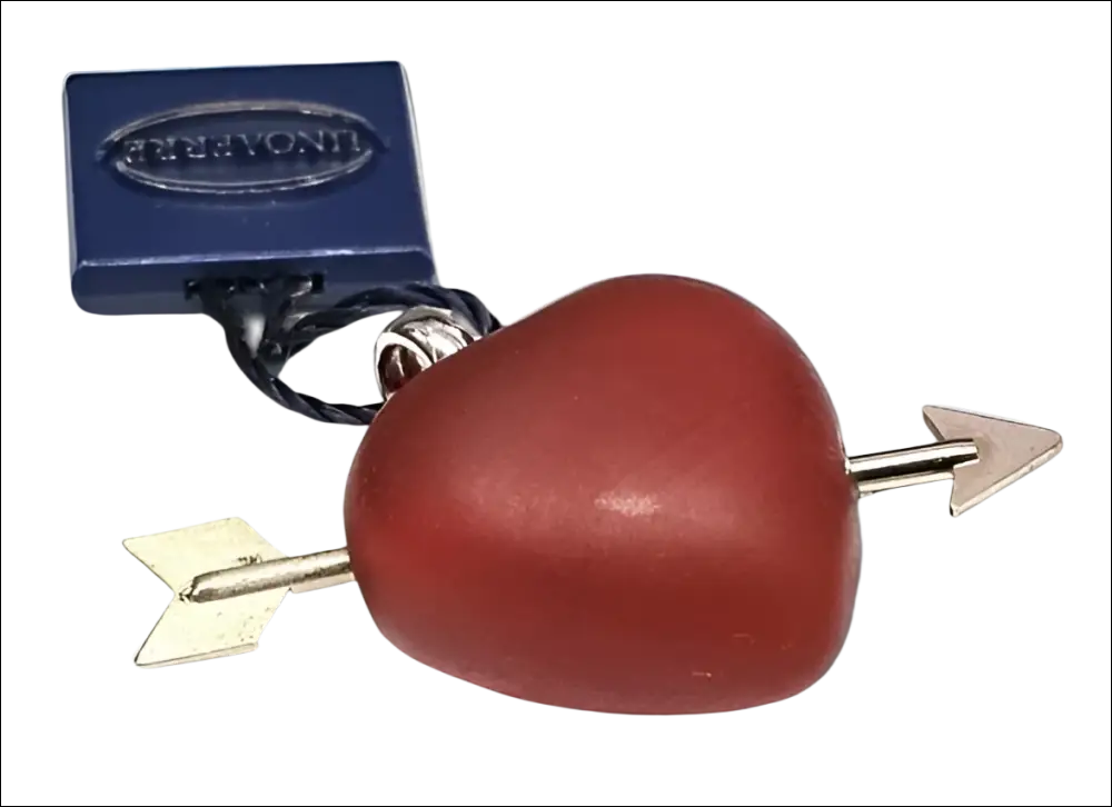 Ciondolo Cuore Corniola e Freccia Oro Bianco UNOAERRE con cuore rosso trafitto