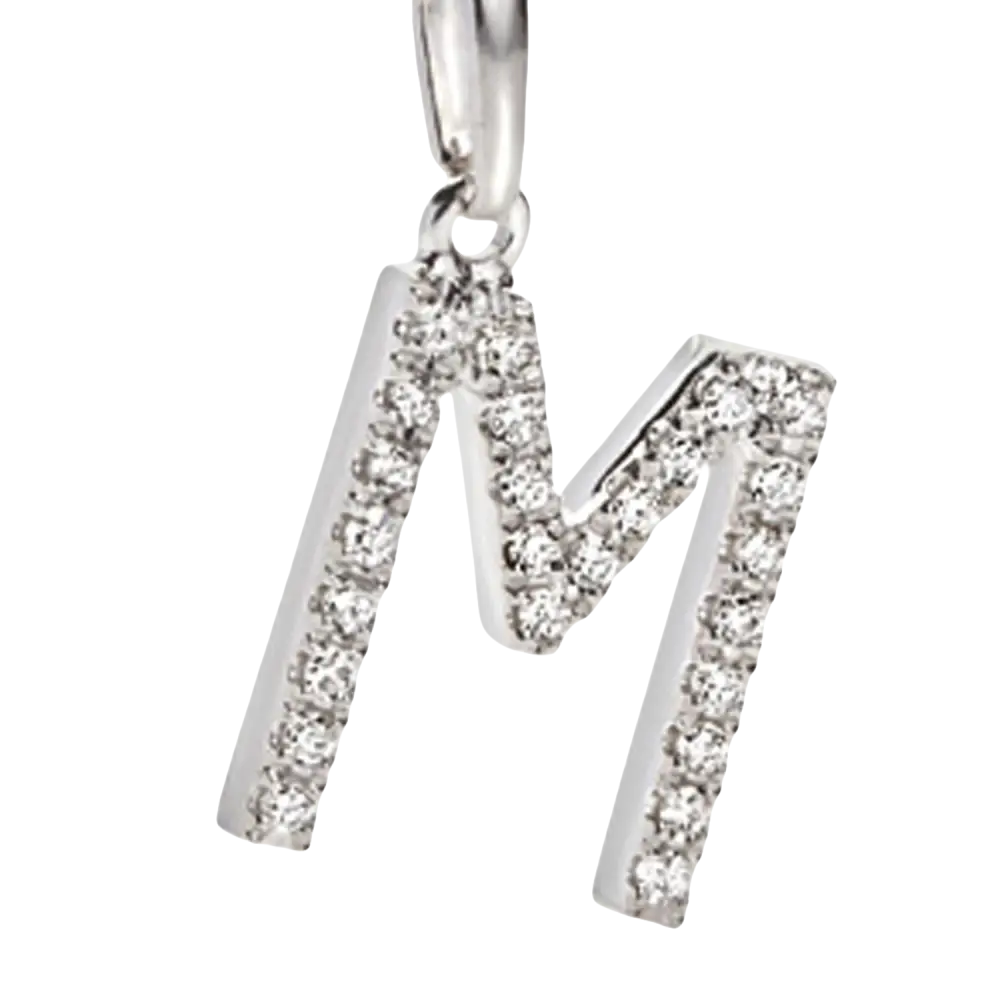 Ciondolo lettera oro bianco M con zirconi e dettagli di diamanti