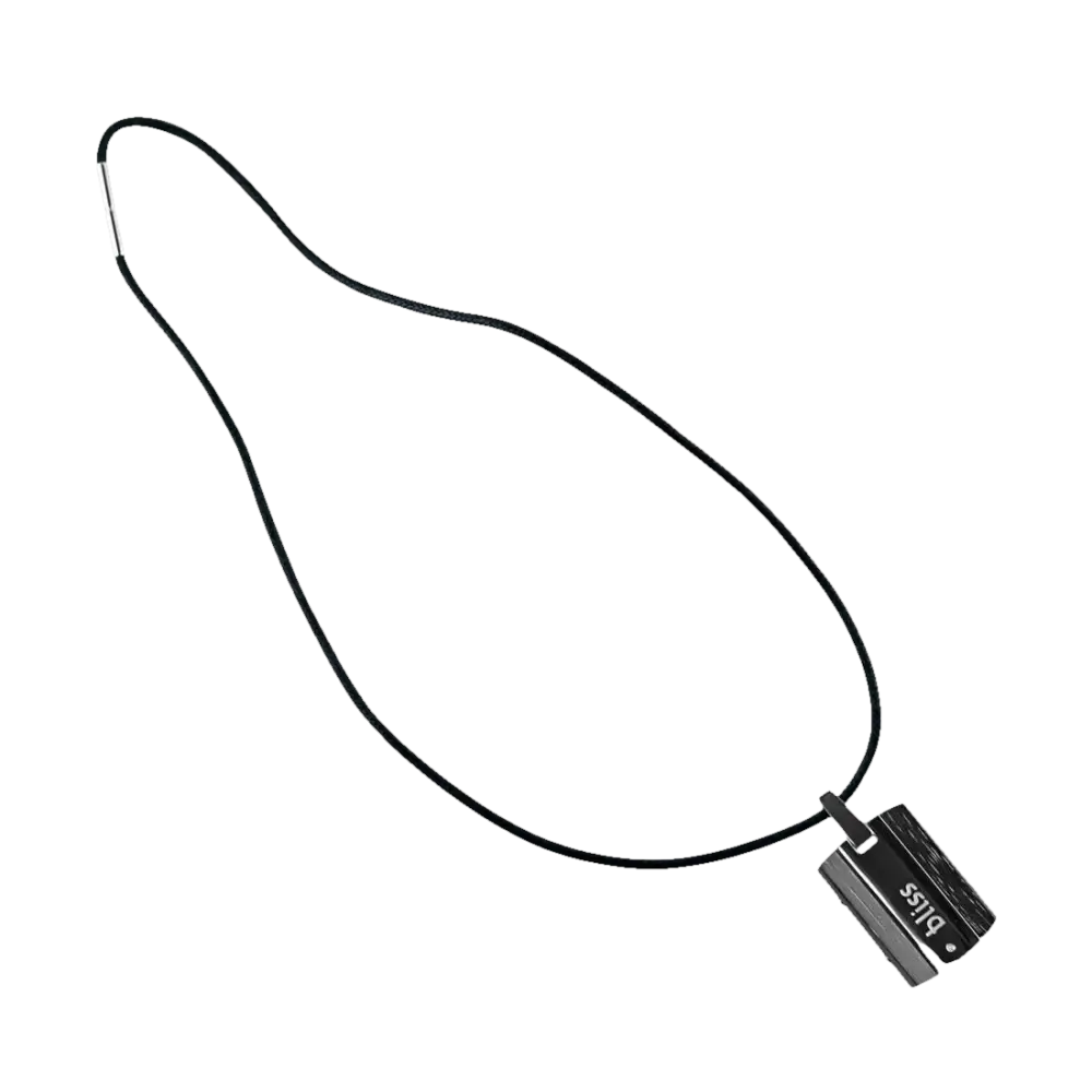 Collana uomo in acciaio e ebano con ciondolo rettangolare metallico K13457