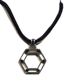 Ciondolo uomo oro bianco e diamanti neri Bliss Soul con pendente esagonale argentato