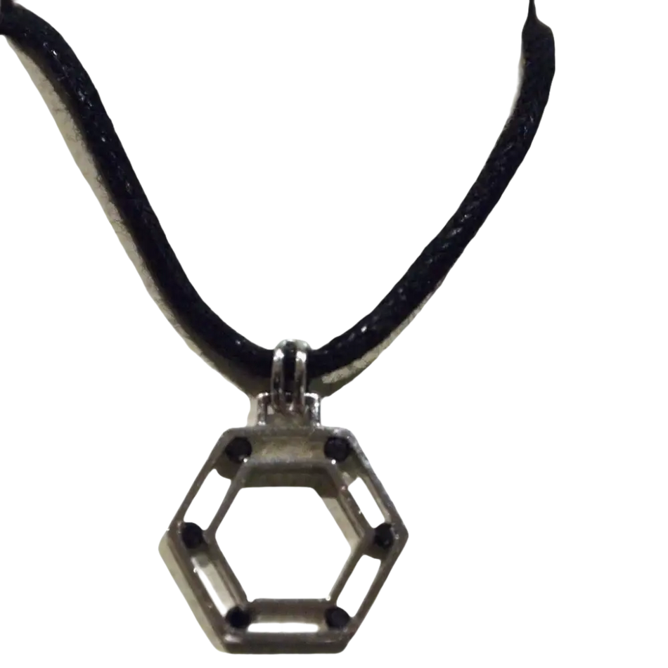 Ciondolo uomo oro bianco e diamanti neri Bliss Soul con pendente esagonale argentato
