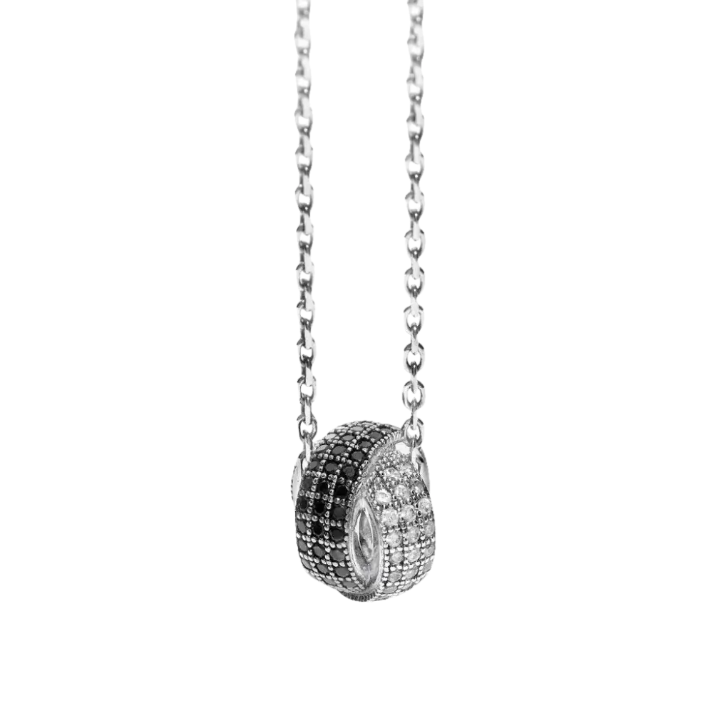 Collana in Argento con pendente a botte con zirconi neri e bianchi brillante