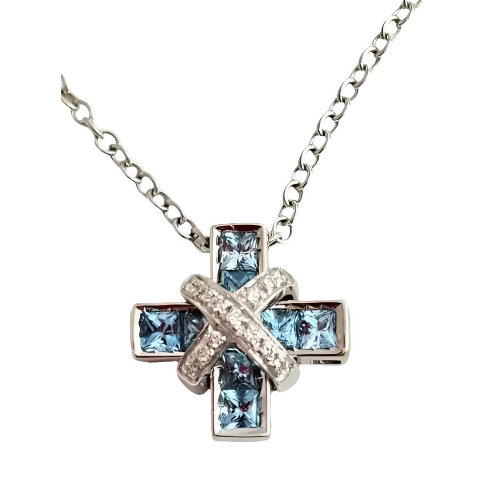 Collana con croce CENTOVENTUNO in argento con topazi blu e dettagli in diamante