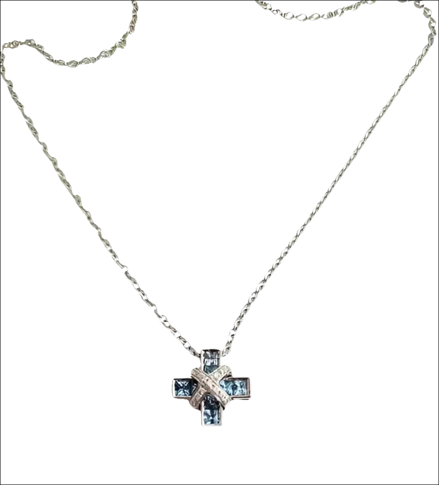 Collana con croce diamanti e topazi CENTOVENTUNO con pendente in argento e pietra blu