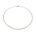 Una singola perla di Akoya bianca con chiusura decorativa sulla Collana COMETE FSM 120 B