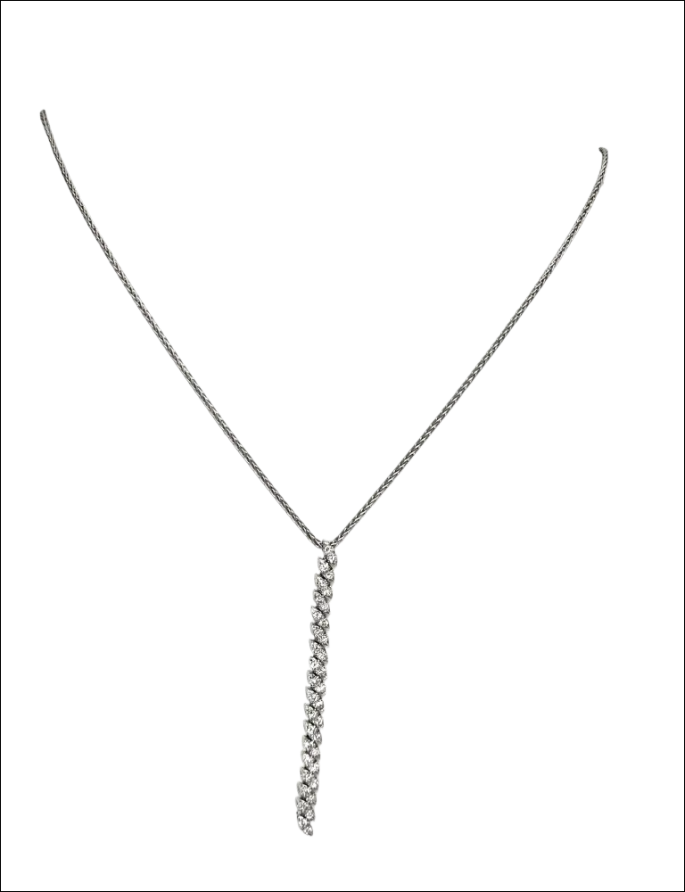 Collana Salvini Dancing Diamonds in oro bianco con fila di diamanti scintillanti