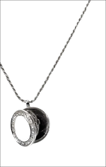 Collana Salvini Segreti in oro bianco con diamanti, oval locket aperto