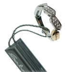 Anello in oro bianco e oro giallo con diamanti pavé e dettaglio in oro giallo Salvini