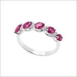 Anello elegante Fedina Rubini e Diamanti COMETE GIOIELLI ANB 2667 con cinque rubini ovali e diamanti