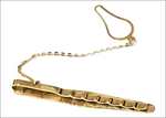 Fermacravatta oro giallo con zigrinatura rettangolare e catenella