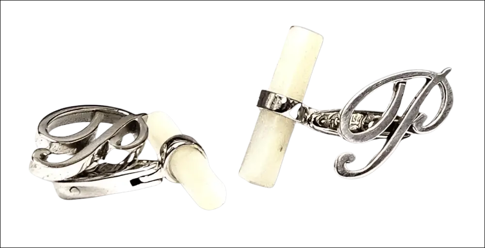 Gemelli Argento Obsigno Lettera P con osso crema e lettere ornate