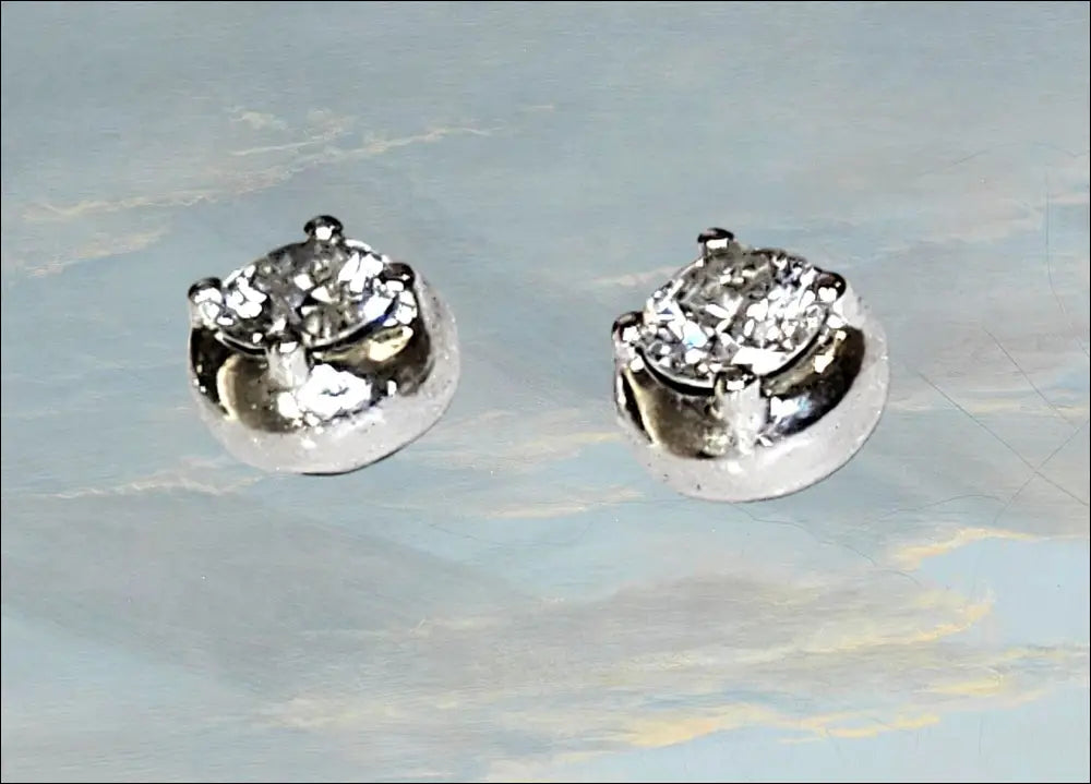 Orecchini Bliss in oro bianco e diamanti orecchini