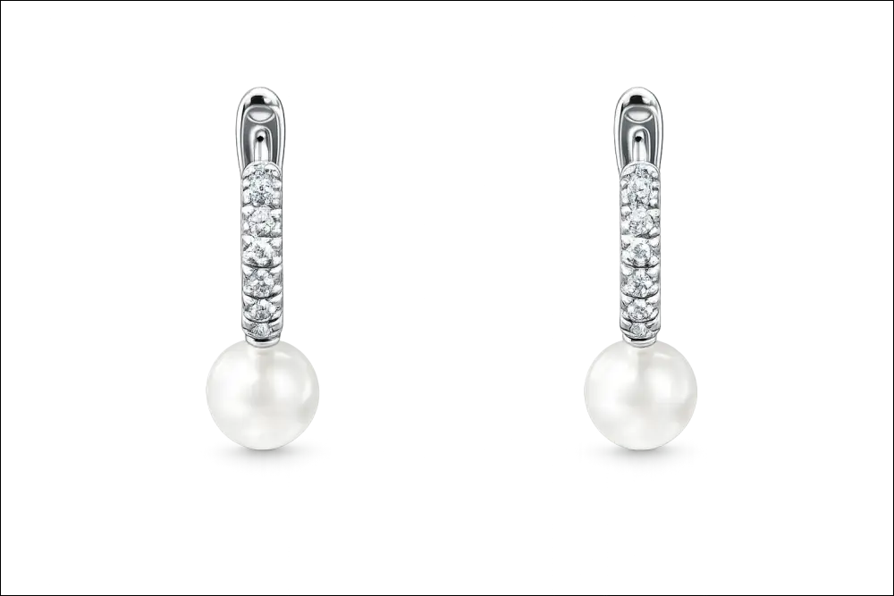 Orecchini cerchio diamanti e perla oro bianco Salvini
