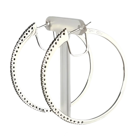 Orecchini cerchio oro bianco e diamanti con pietre incastonate eleganti