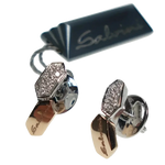 Orecchini Oro e Diamanti Honey Salvini con diamanti pavé e dettagli in oro tono