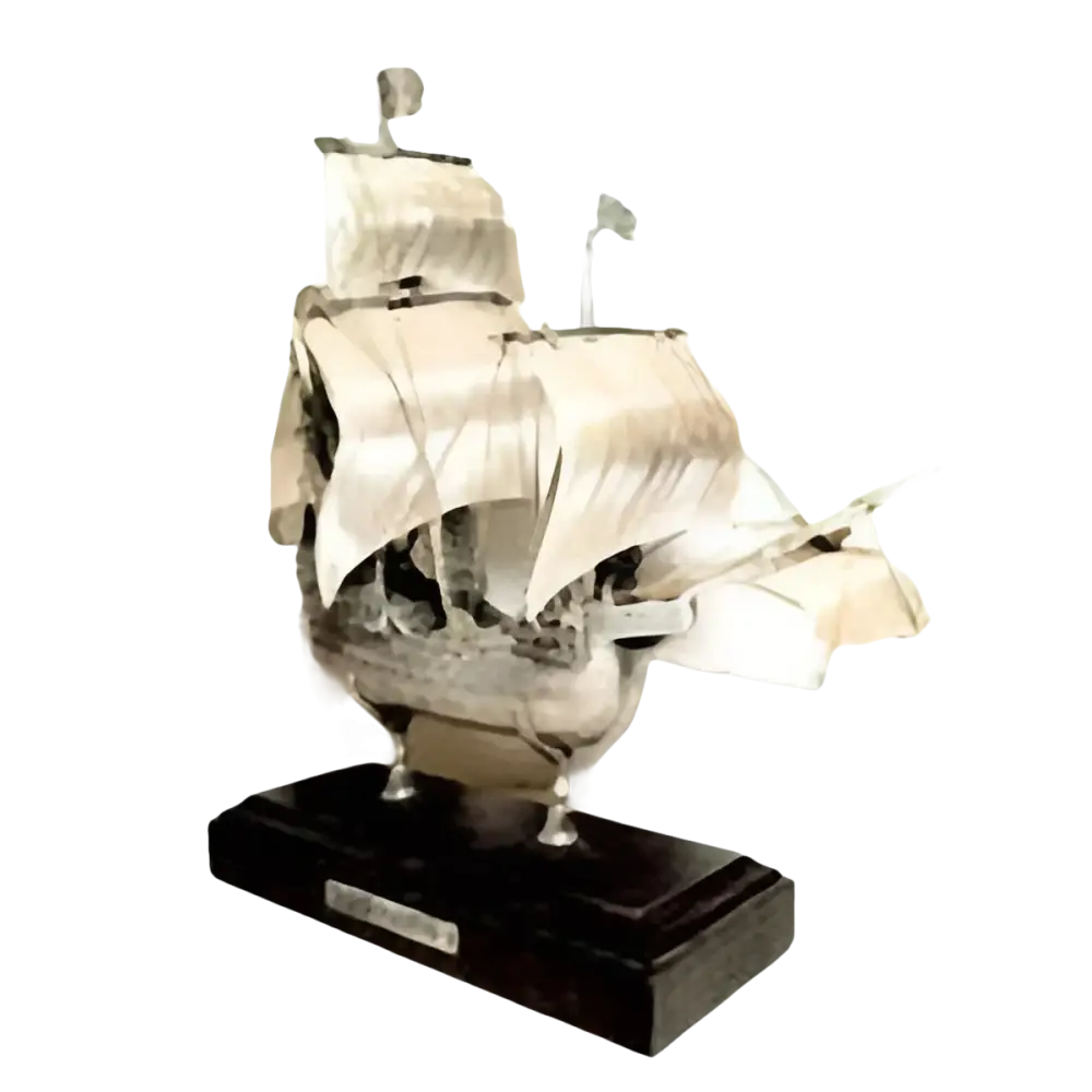Modello di nave Santa Maria in Argento 800 con vele su base in legno scuro