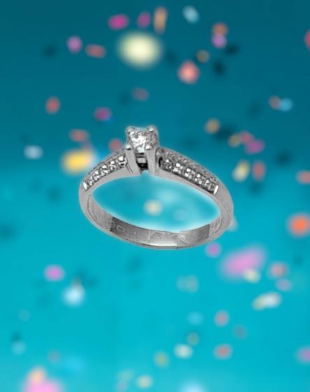 Anello da fidanzamento in oro e diamanti UNOAERRE|bonini-gioielli