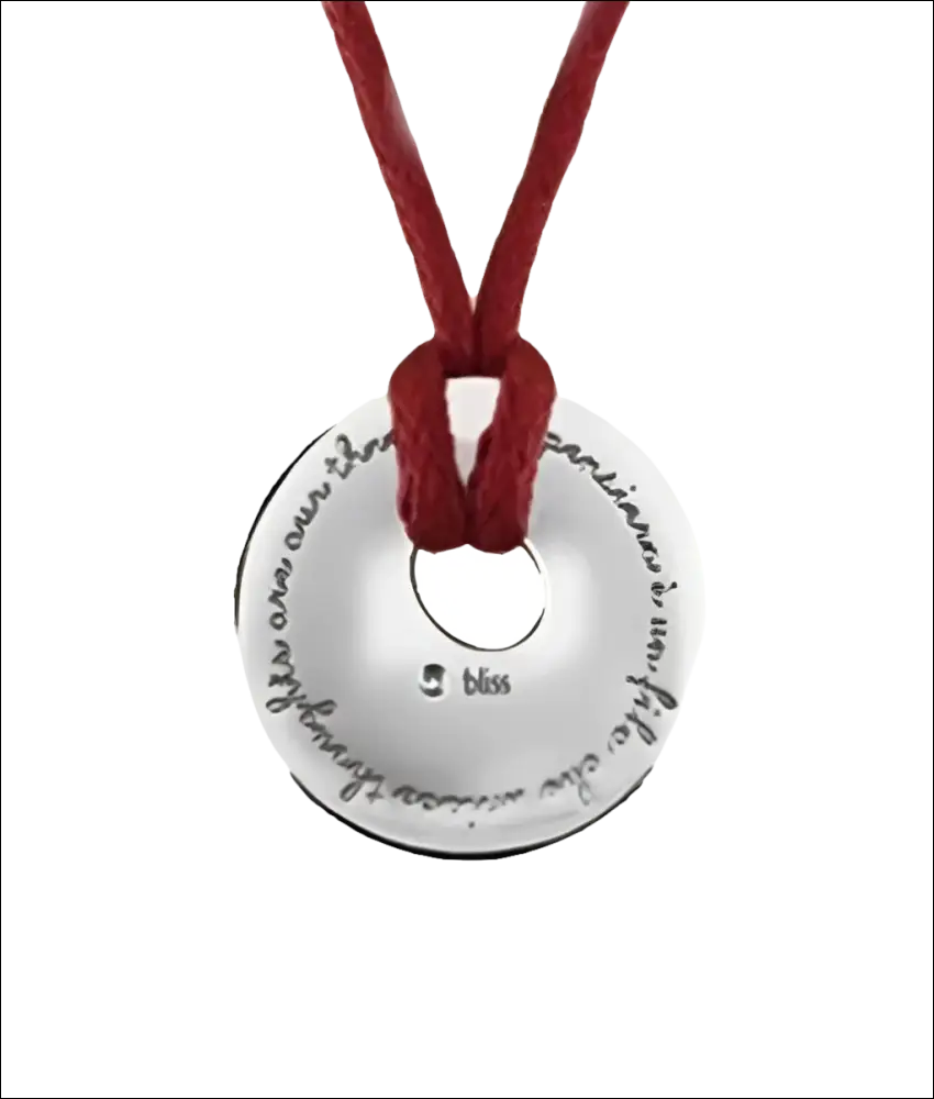 Ciondolo Bliss Argento Fil Rouge con Diamante, disco argentato con cordino rosso