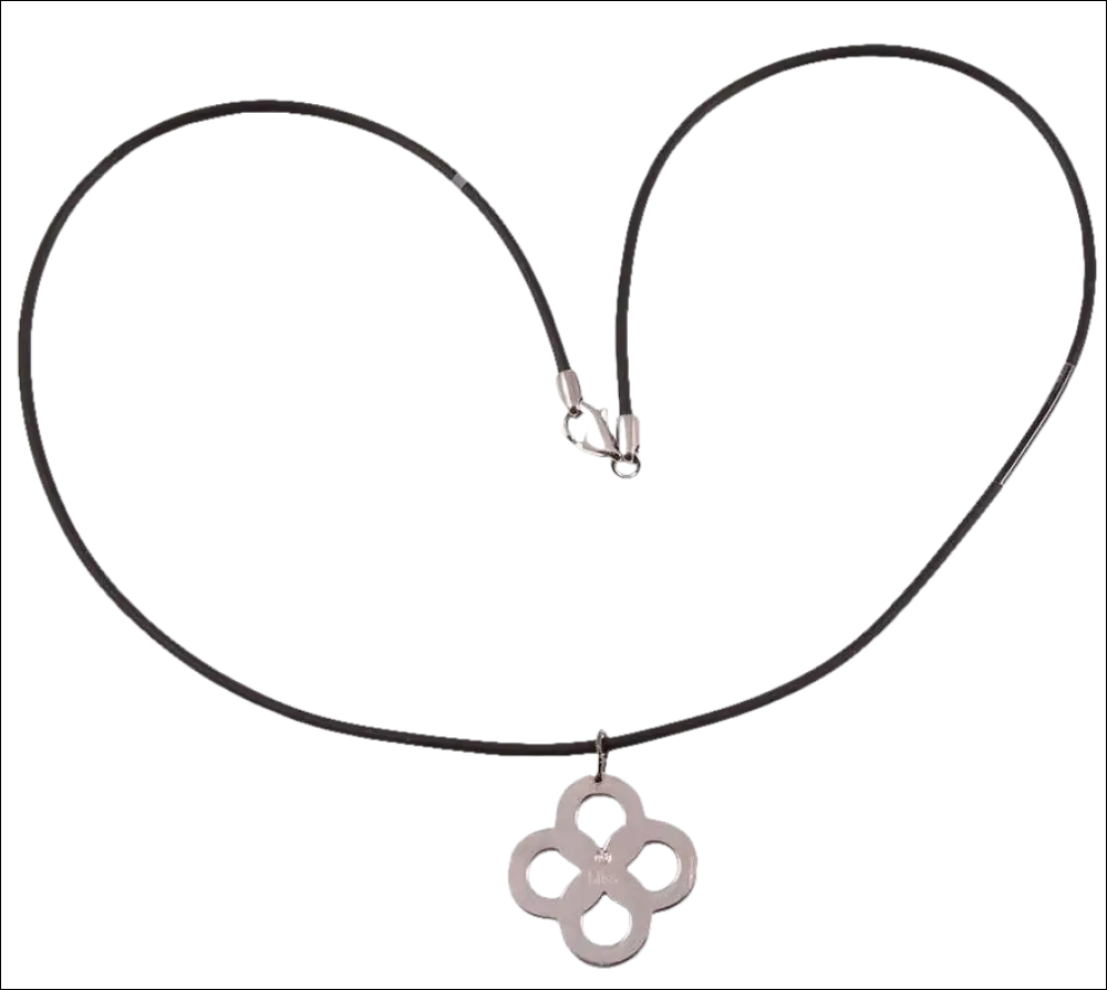 Collana con cavo nero e pendente a quattro foglie di trifoglio in argento oro e diamanti